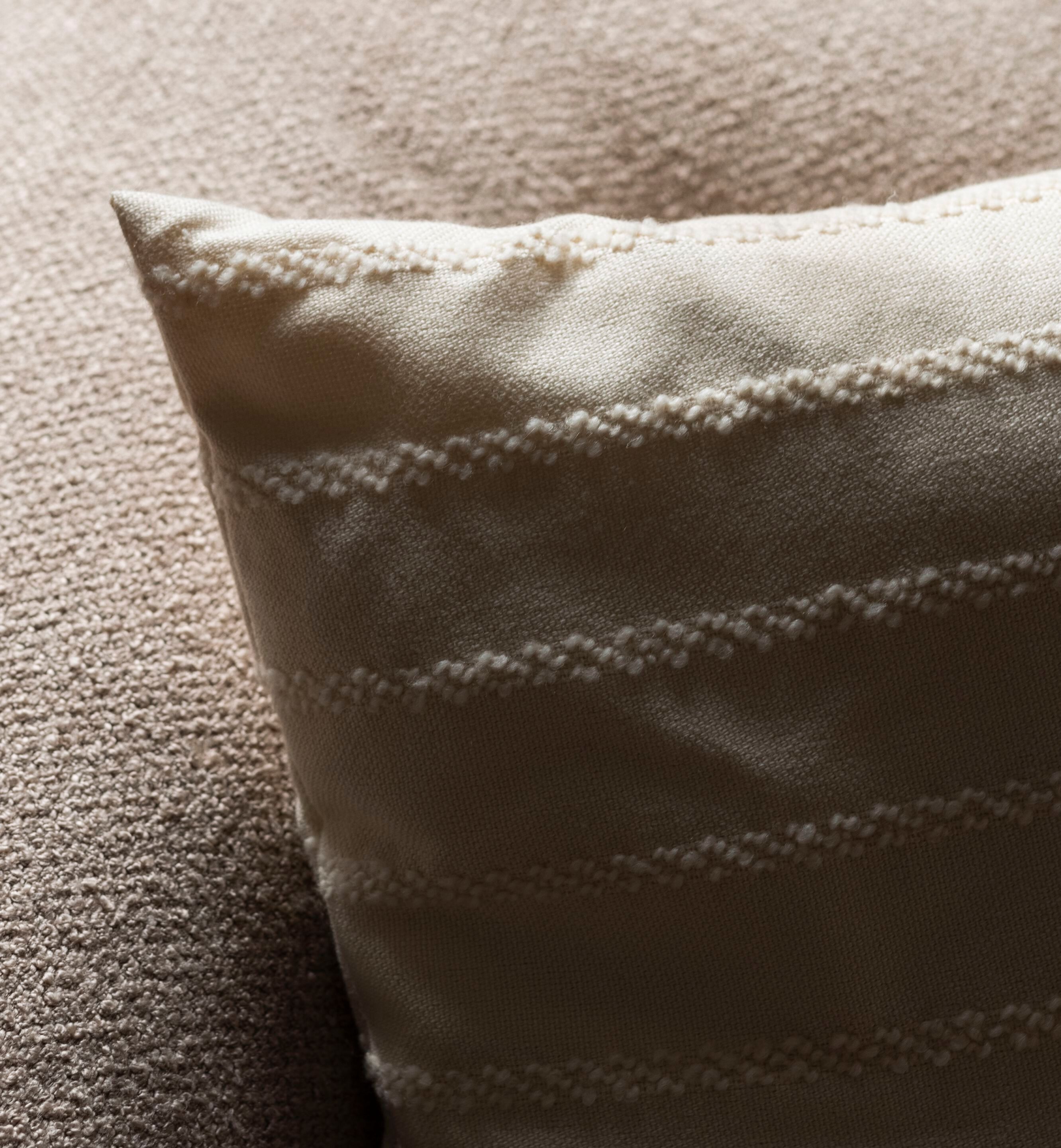 Прямоугольная однотонная подушка Audo Copenhagen LOSARIA ARCH-00133732 - Вид №14