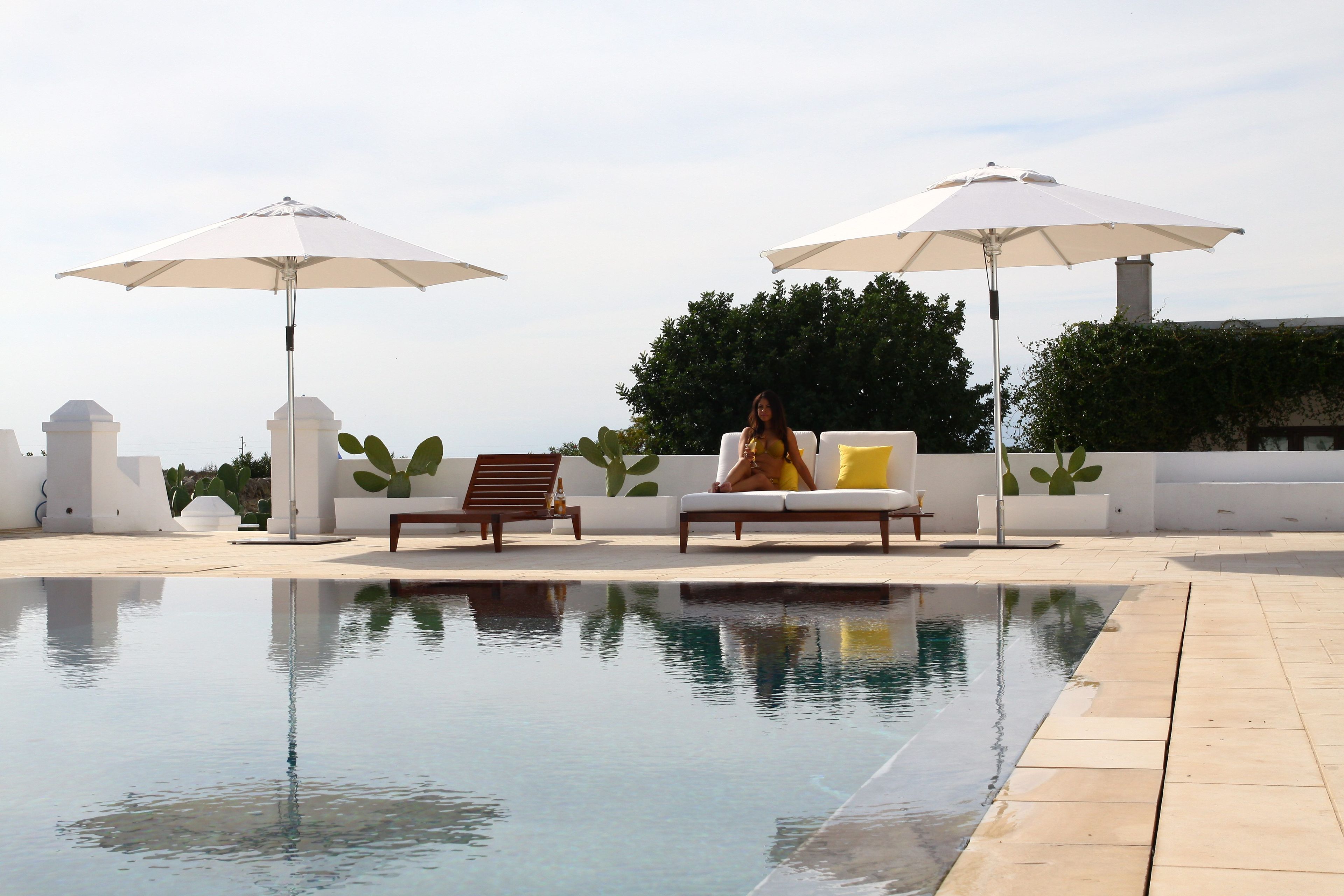 Садовая кровать из красного дерева и акриловой ткани Unopiù C'est la vie ARCH-00100166 - Вид №9