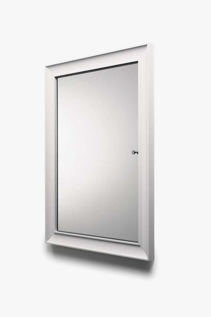 WWCB06 Встраиваемый деревянный медицинский шкаф Waterworks Modern 24 "x 32" x 1 1/2 " Waterworks 