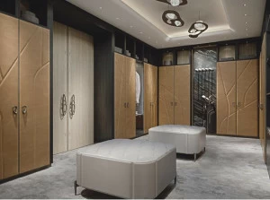 Bellotti Ezio Индивидуальная гардеробная с дверцами, обтянутыми кожей Gea 2018-95