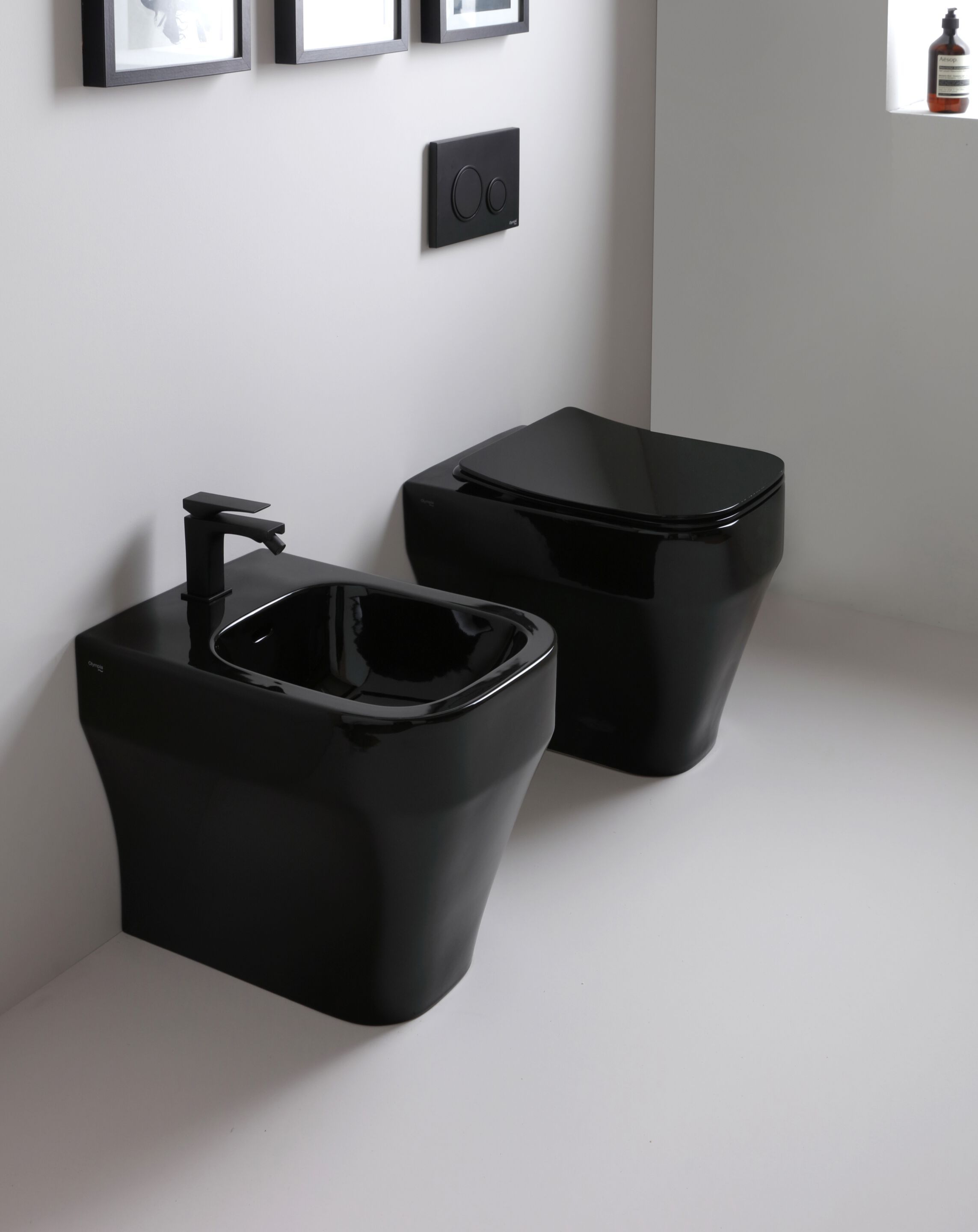 Туалет в оконном шкафу без бриды на полу Olympia Ceramica Synthesis Eco ARCH-00110303 - Вид №3