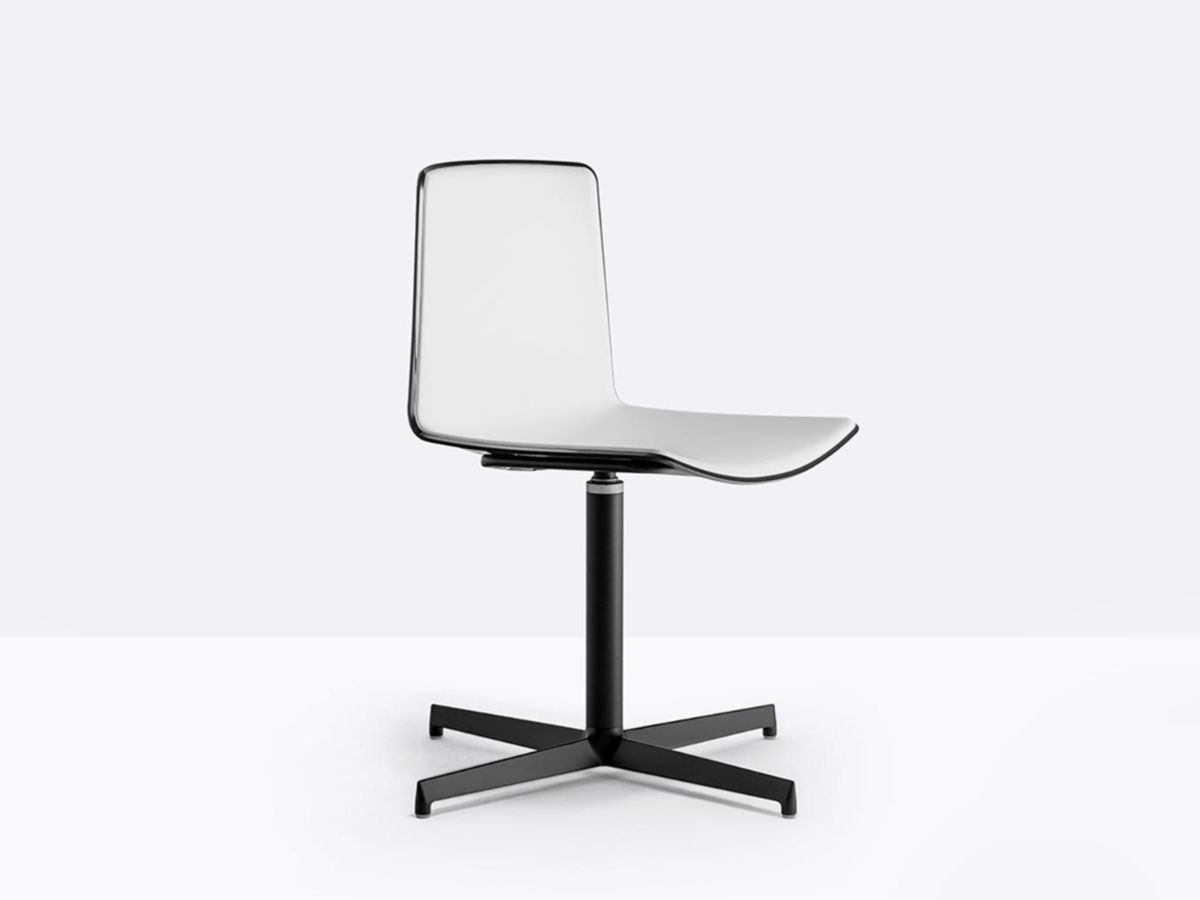 Вращающееся кресло из полипропилена Pedrali Tweet ARCH-00026091