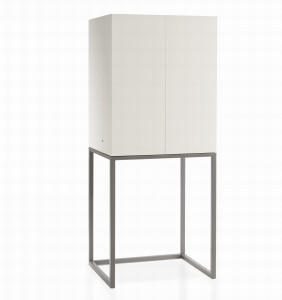 Мобильный туалетный столик