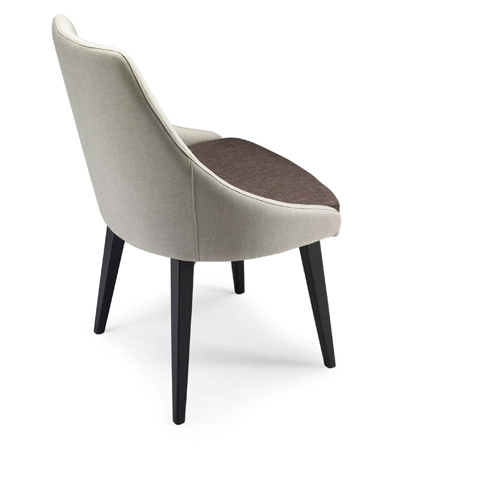 Kontea 590 Кресло с каркасом из древесины бука, 4 ножки. Сиденье и спинка мягкие. Et al. Kontea - Вид №3