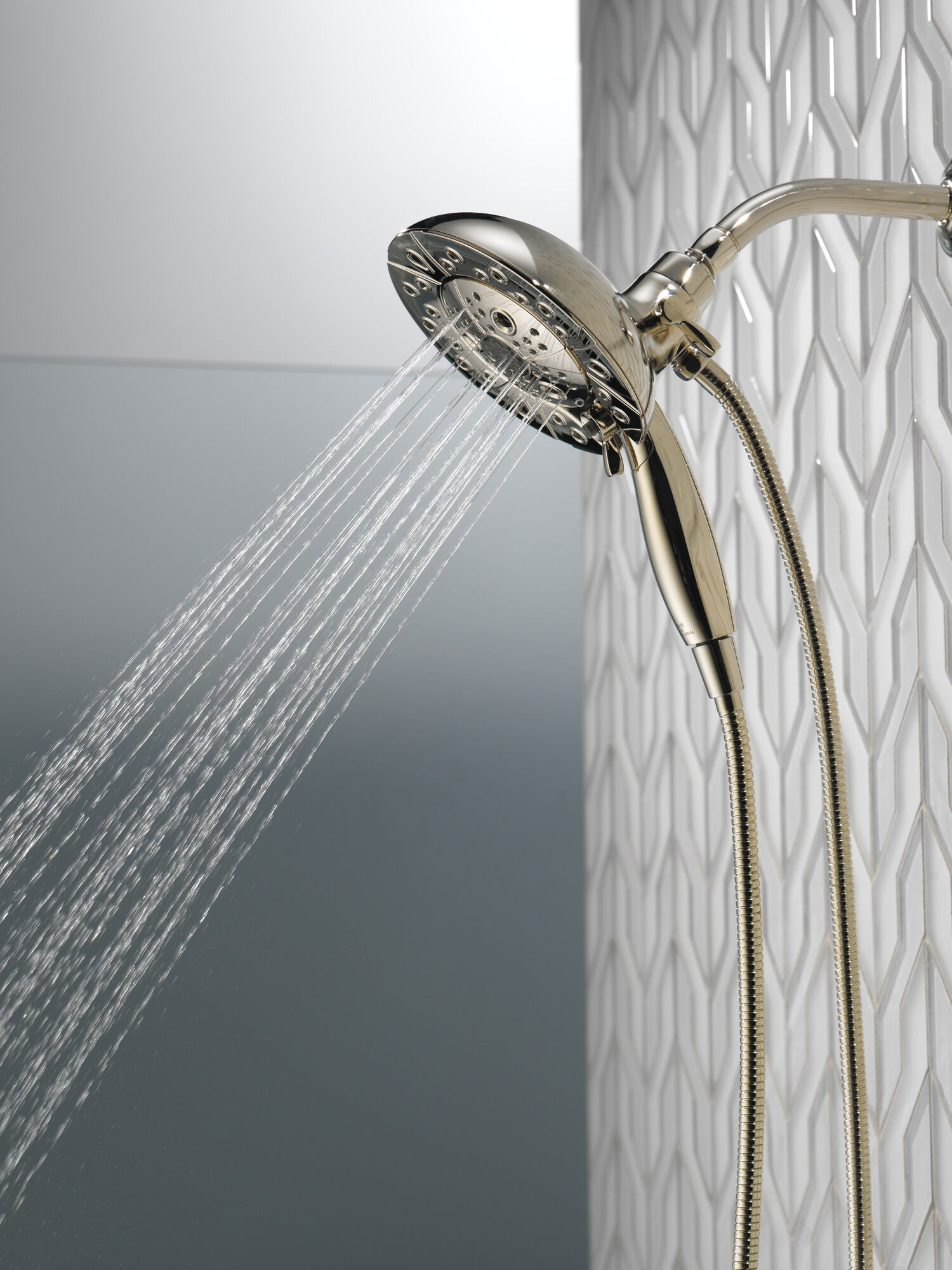 58480-PN25-PK H2Okinetic® In2ition® Душ два в одном с 5 настройками Delta Faucet Universal Showering Полированный никель  - Вид №1