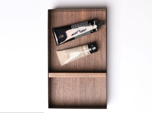 Деревянный поднос для ванной