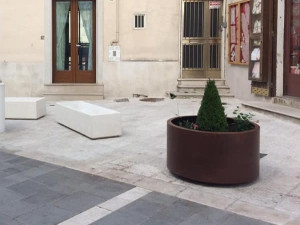 Круглый плантатор