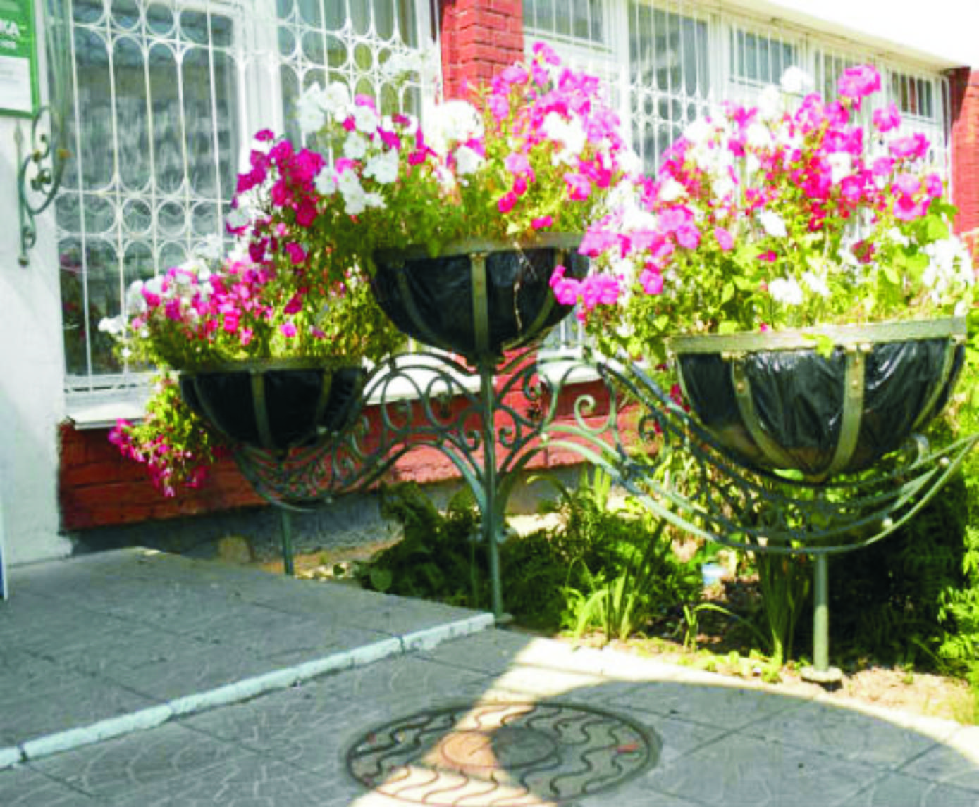 12361 ВОЛНА Лоза, цветочница в виде пирамиды с термо-чашами LAB.Space 