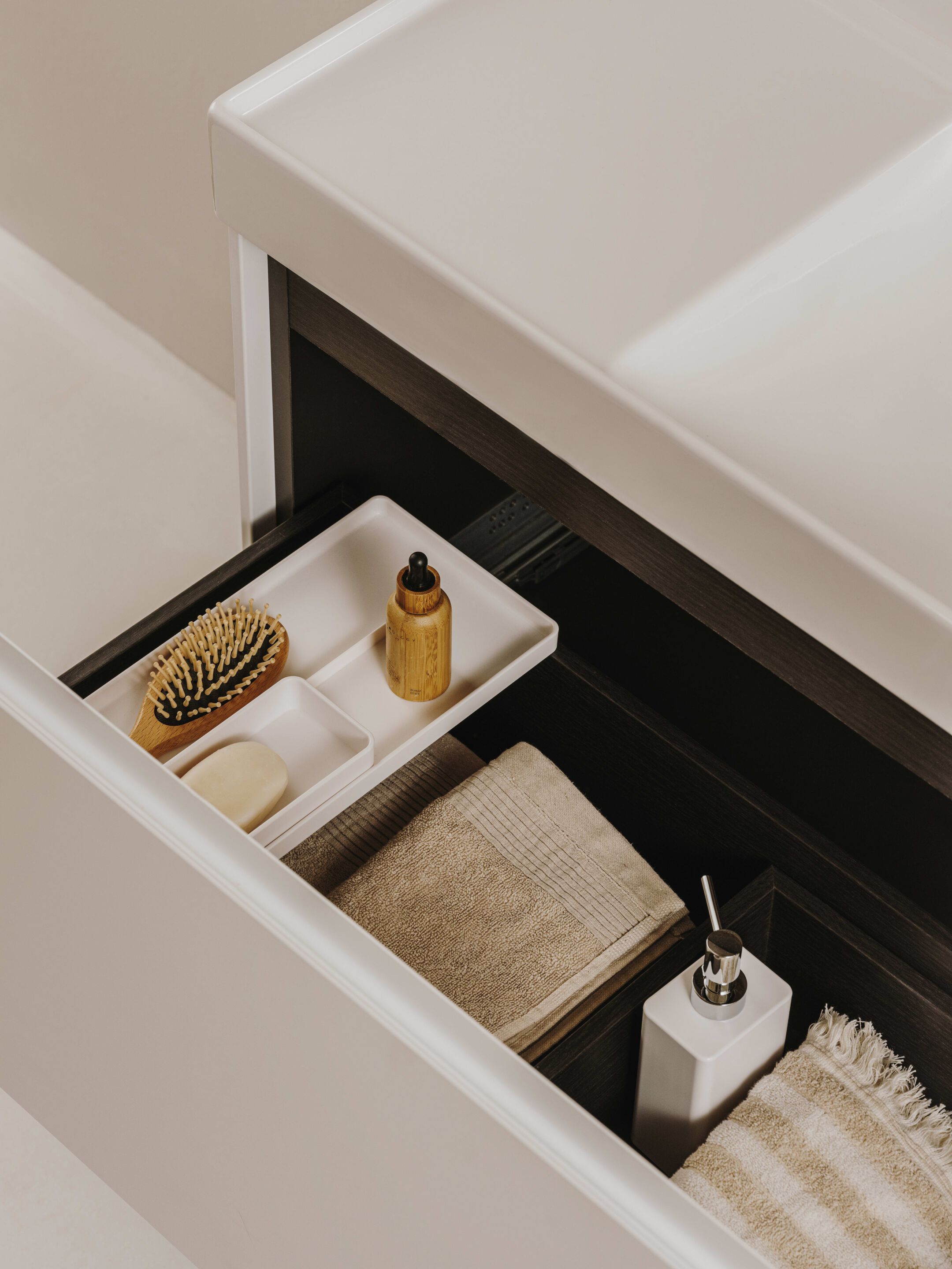 Подвесной шкаф с одной раковиной со встроенной раковиной Roca Ona ARCH-00057700 - Вид №5