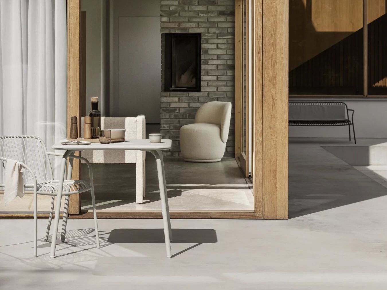 Стальной квадратный садовый стол blomus Yua ARCH-00101027 - Вид №6