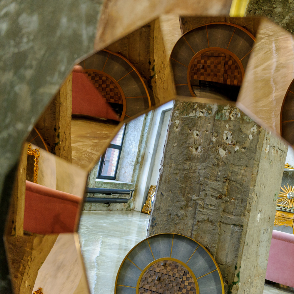 19082234 Настенное зеркало «Серпентос» Object Desire  - Вид №4