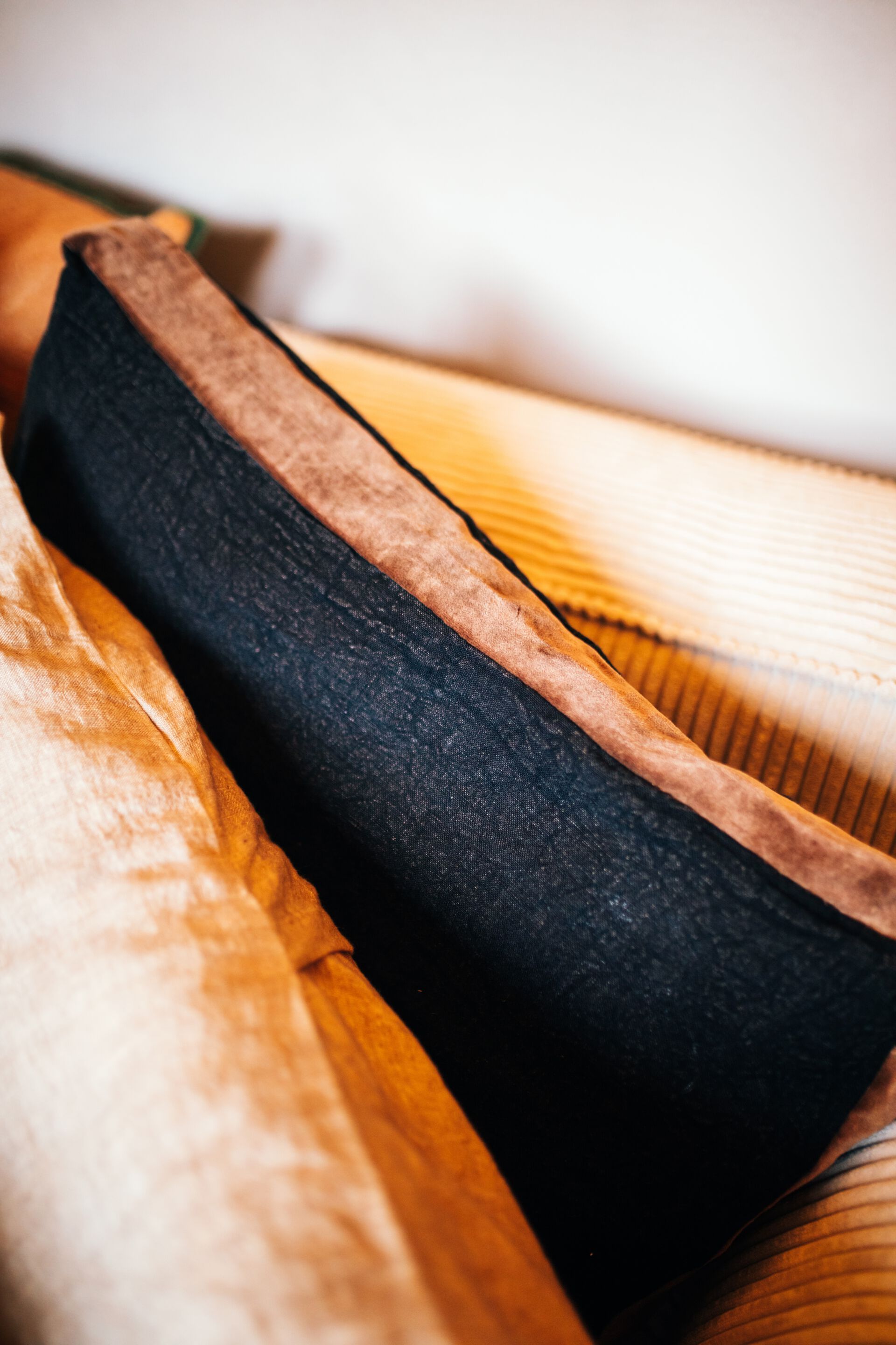 Льняная прямоугольная однотонная подушка POMAX BORDERS ARCH-00106515 - Вид №46