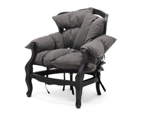 Кресло с подлокотниками