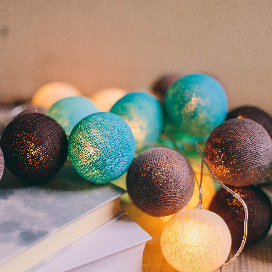 Гирлянда из хлопковых шариков от сети на 20 лампочек кофейная Lares&Penates 1813G - Вид №2