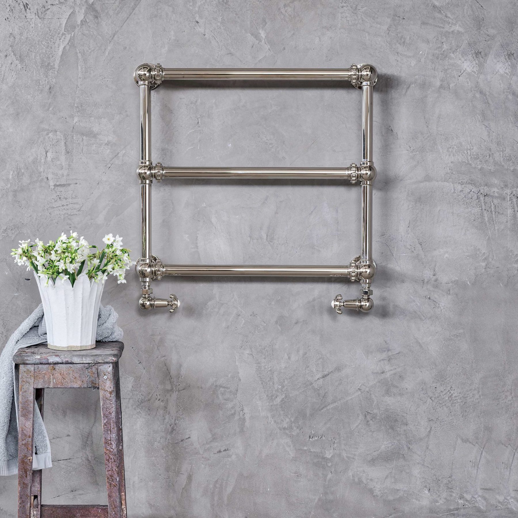 Traditional Towel Rails полотенцесушители The Mercantile Wall Mounted Catchpoleandrye  - Вид №1