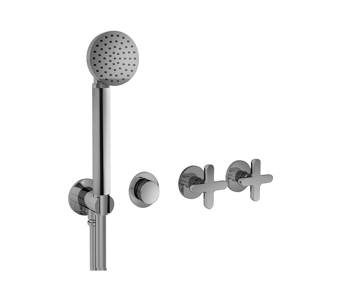 R017B+R017A  Встроенный смеситель для ванны/душаручки без излива переключатель на 2 потока с поворотной кнопкой ручная лейка ICONA шланговое подсоединение с держателем для ручной лейки гибкий шланг 150 см ПВХ картридж керамический 90° впуски 1/2'' Fantini Fantini Rubinetti Icona classic