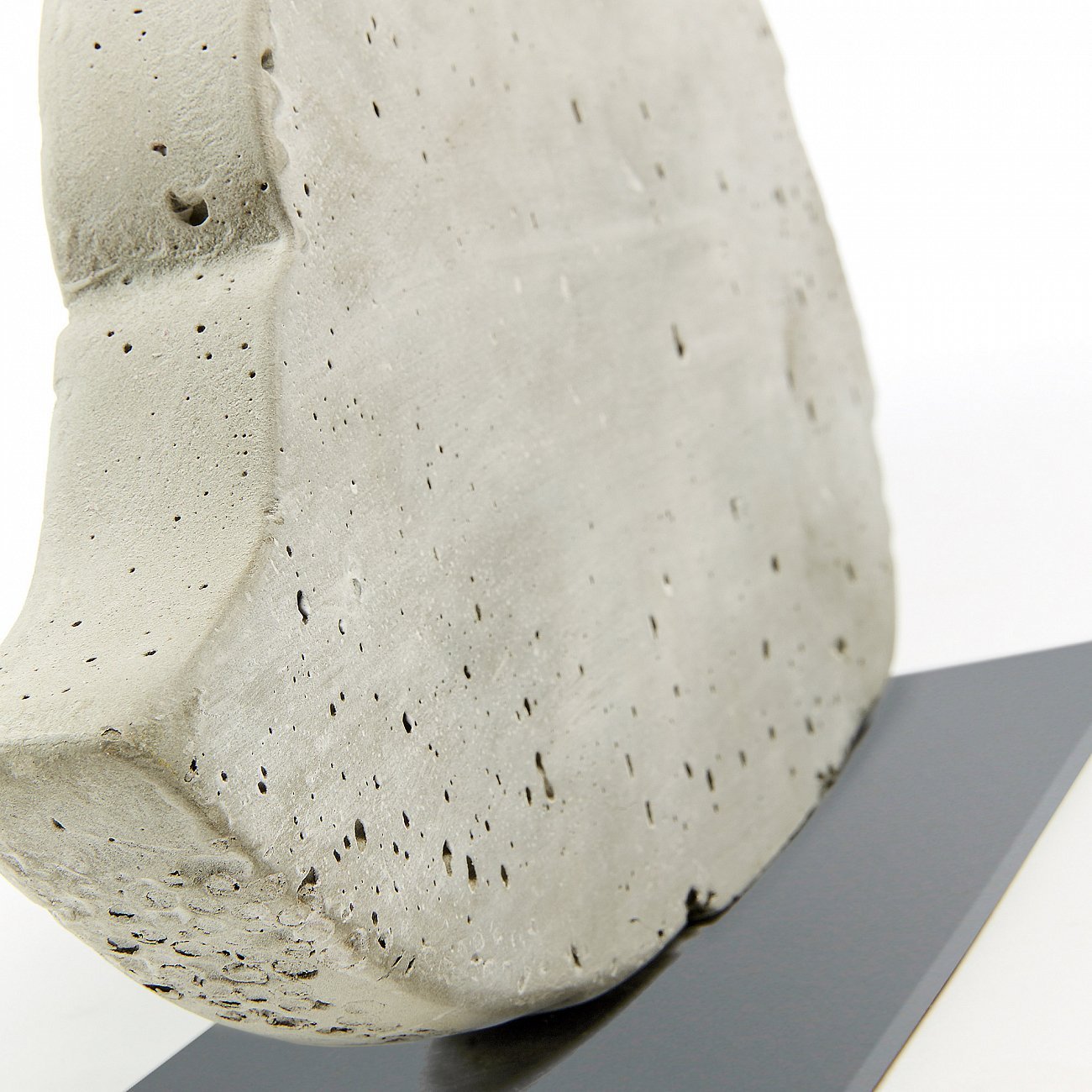 Статуэтка декоративная цементная 30x20 см белая "Ежик" от La Forma LA FORMA SENS 343356 Белый  - Вид №1