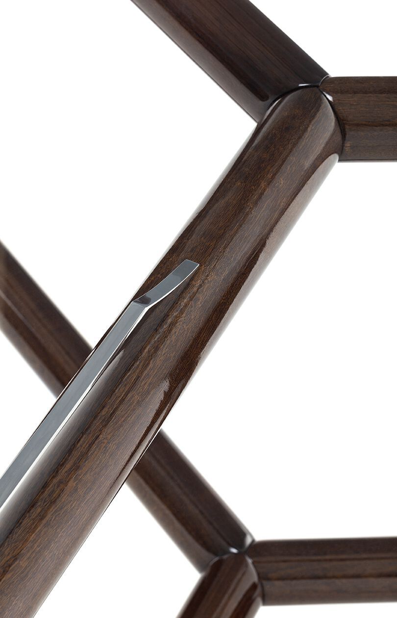 Круглый садовый стол из красного дерева и стекла Exteta No-Glue ARCH-00142845 - Вид №3