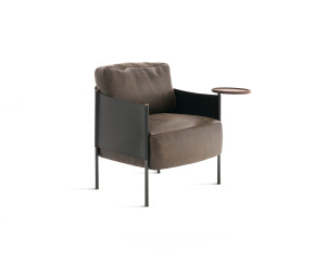 Кресло из ткани или кожи с кожаными подлокотниками