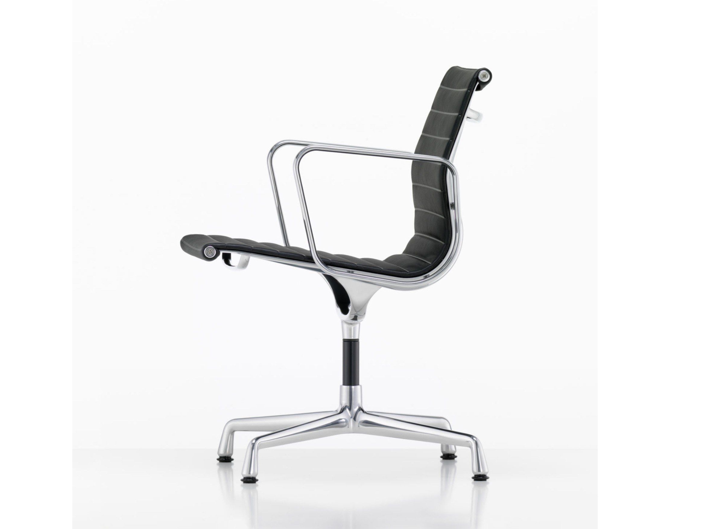 Ткань спиц поворотный стул с подлокотниками VITRA Eames Aluminium Group ARCH-00087363 - Вид №33