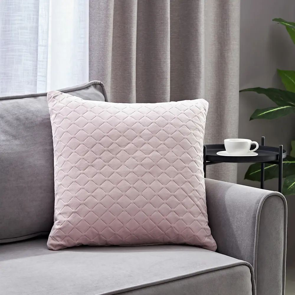 Santreyd: Декоративная подушка Velvet Bohemia 6 в нежно-розовом бархате 88035577 STLM-1383258 - Вид №3