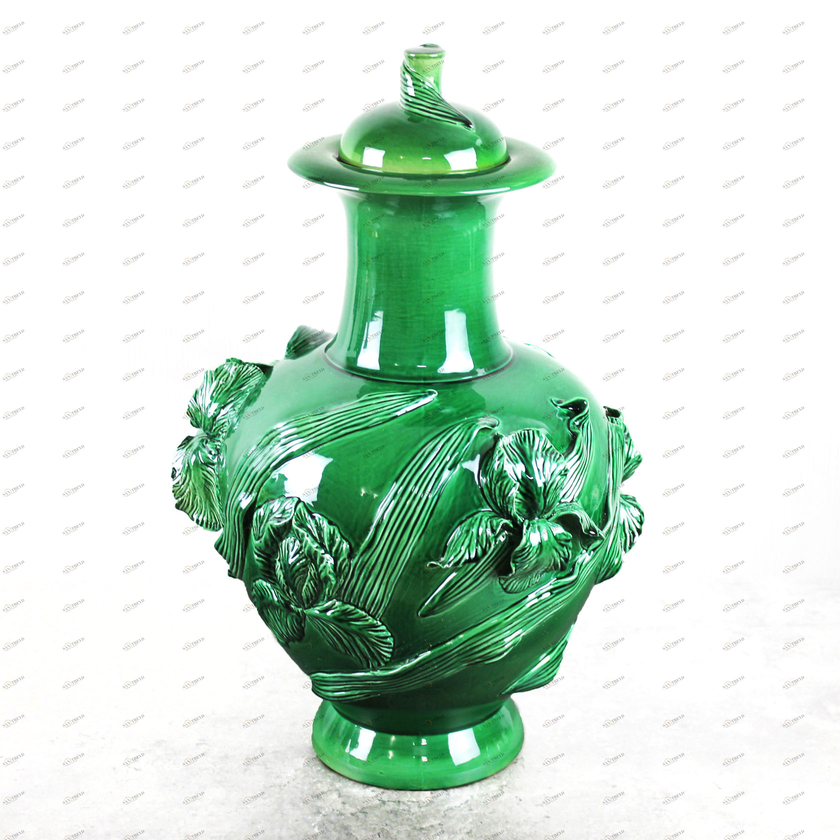 Ваза с барельефом «Ирисы» PROVANSFAIENCE 