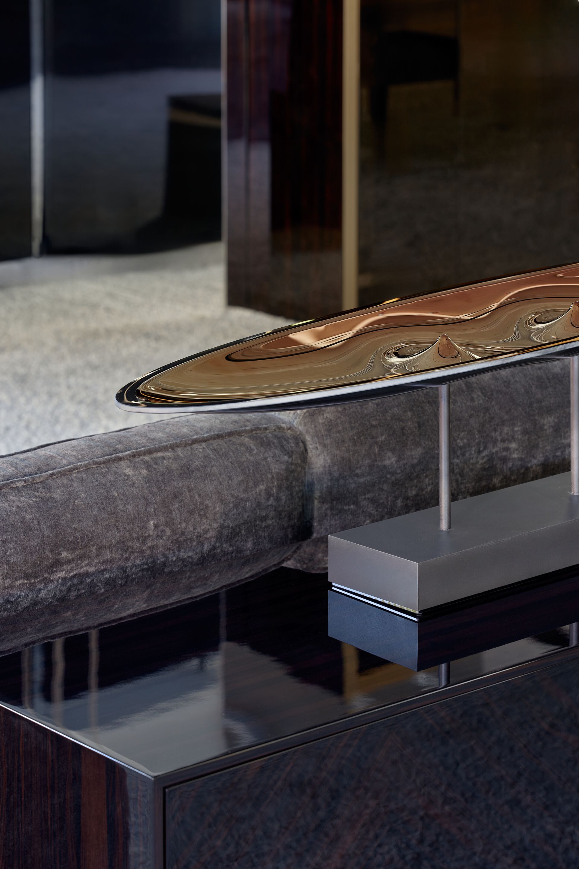 Стеклянная скульптура с титановым покрытием с металлическим основанием an&angel GLASS SCULPTURE ARCH-00117515 - Вид №2