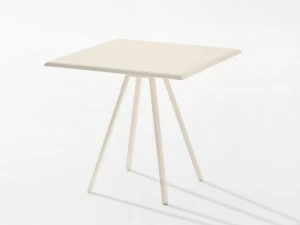 FAST Квадратный садовый стол Zebra