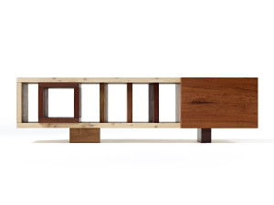 Деревянный шкаф с ящиком