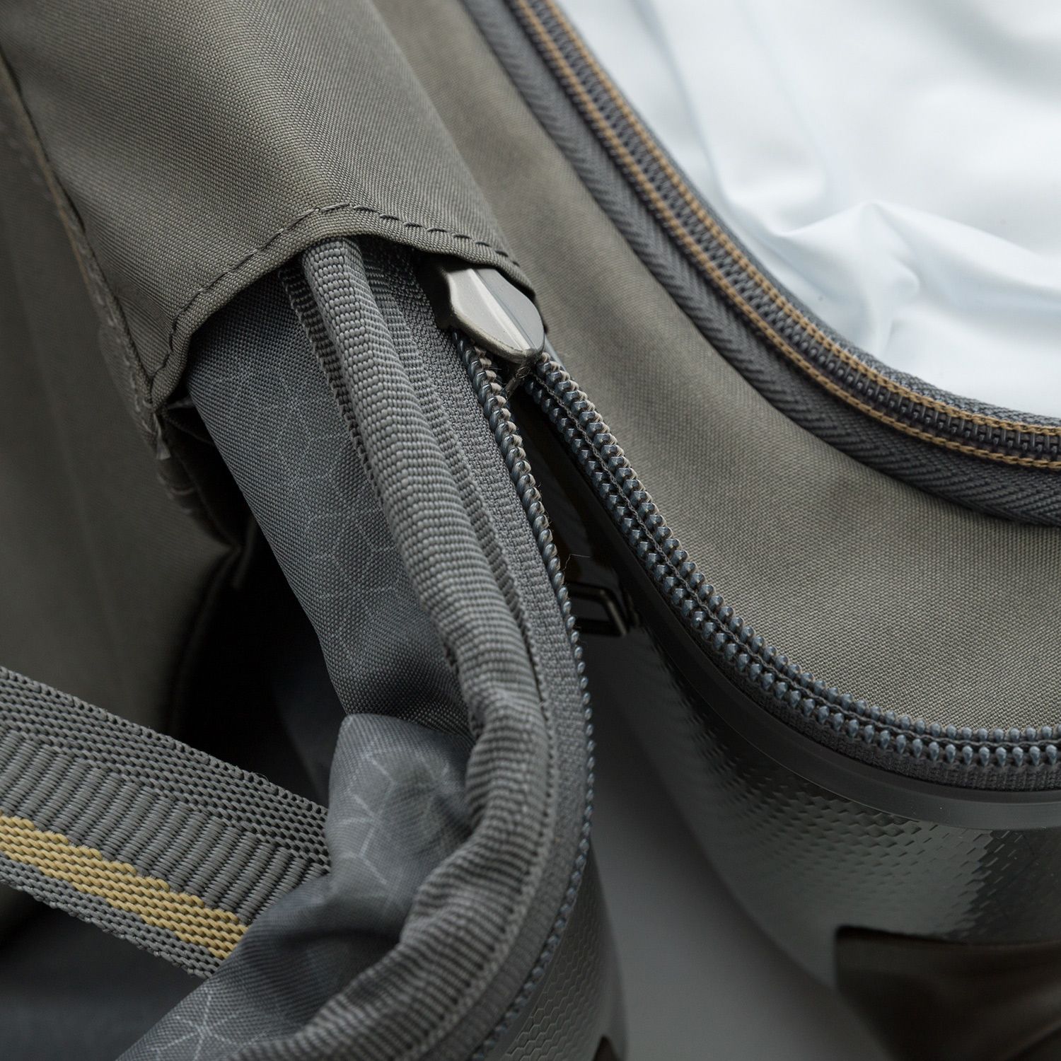 HFRS01LEX/109 Чемодан HFRS01LEX Glide L EX Expandable Spinner Hedgren Freestyle  - Вид №3