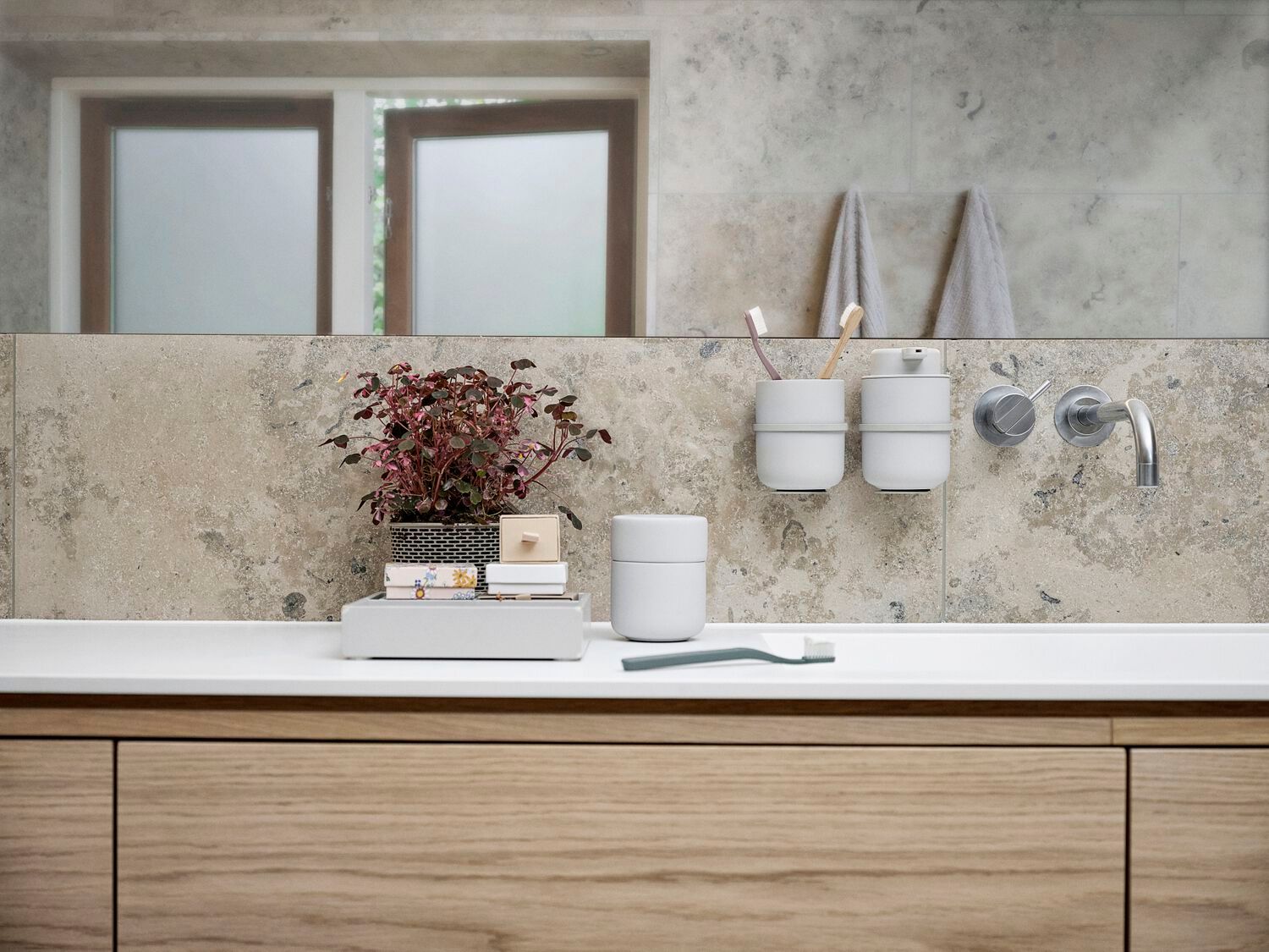 Фарфоровый дозатор мыла ZONE DENMARK Ume ARCH-00138497 - Вид №8