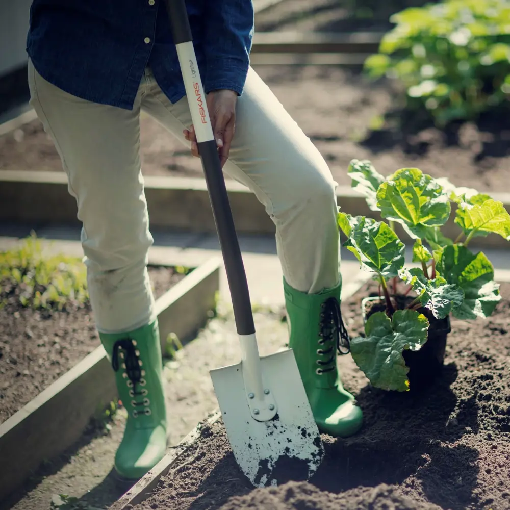 Лопата штыковая облегчённая Fiskars 105 см алюминий, с черенком STLM-2113893 - Вид №3