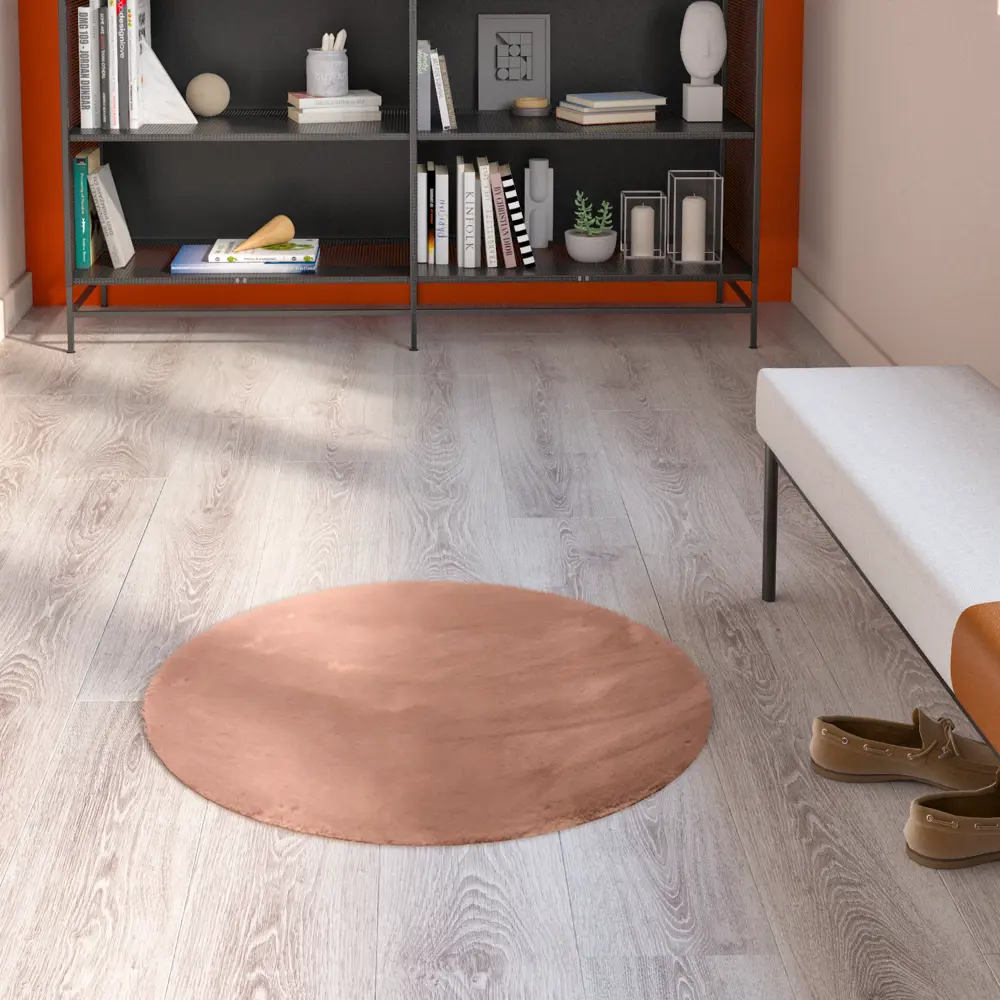 INSPIRE BIANCA: Искусственная шкура розового оттенка для уютного интерьера 83235395