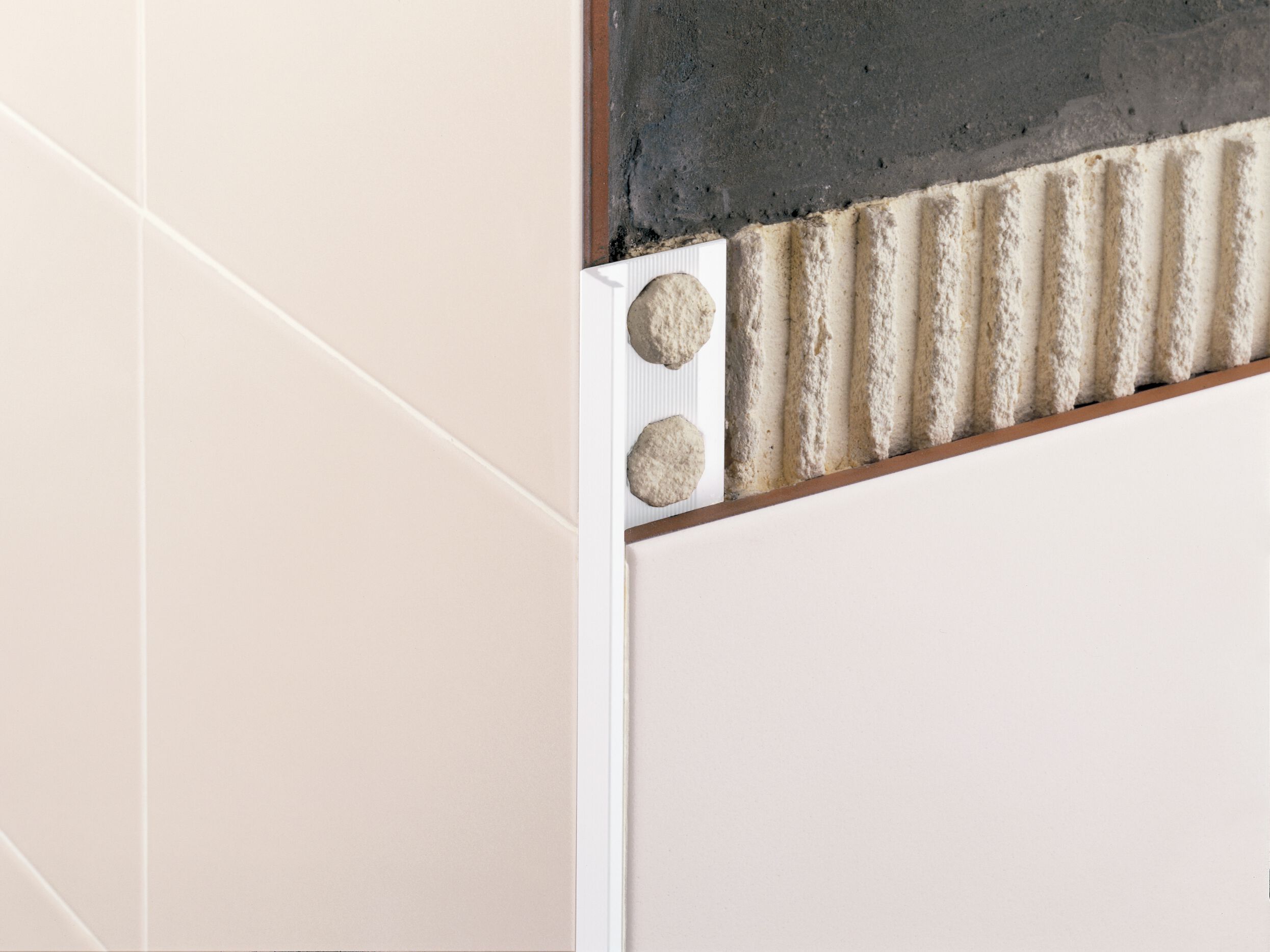 Профиль защитного выступа EMAC Italia Novopared ARCH-00070549 - Вид №1