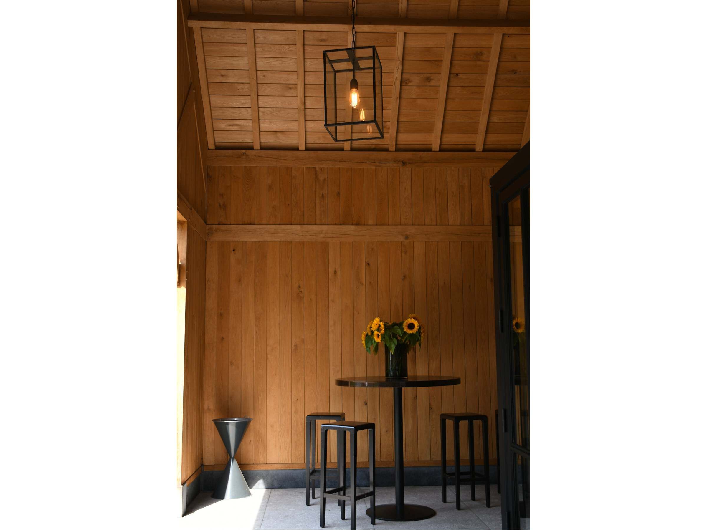 Латунный светодиодный подвесной светильник Authentage Lighting Vitrine ARCH-00072409 - Вид №2