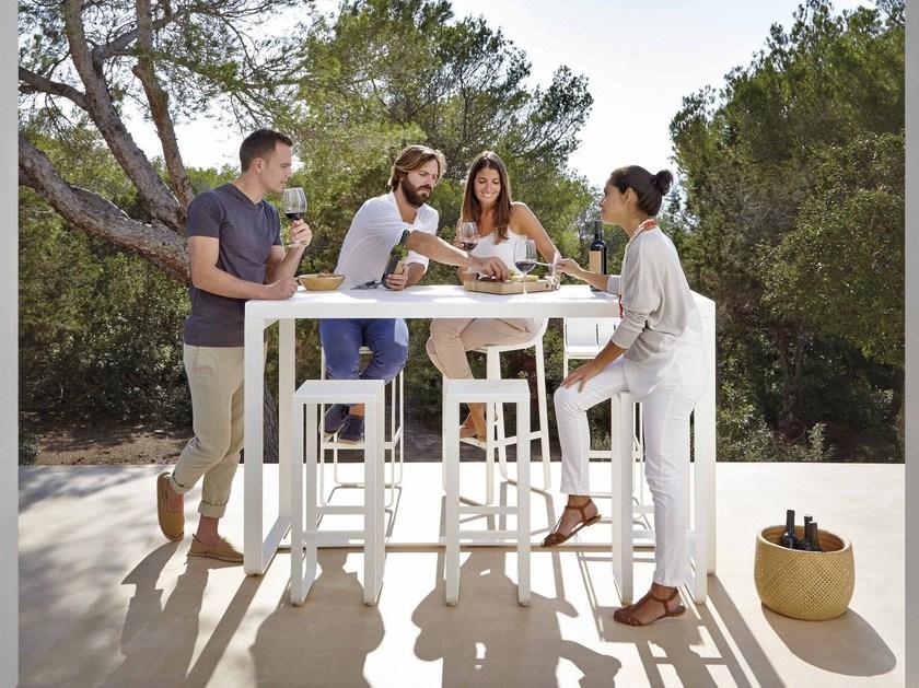 GANDIABLASCO Высокий садовый табурет из термолакированного алюминия с подставкой для ног Flat sun-id-1484348 - Вид №2