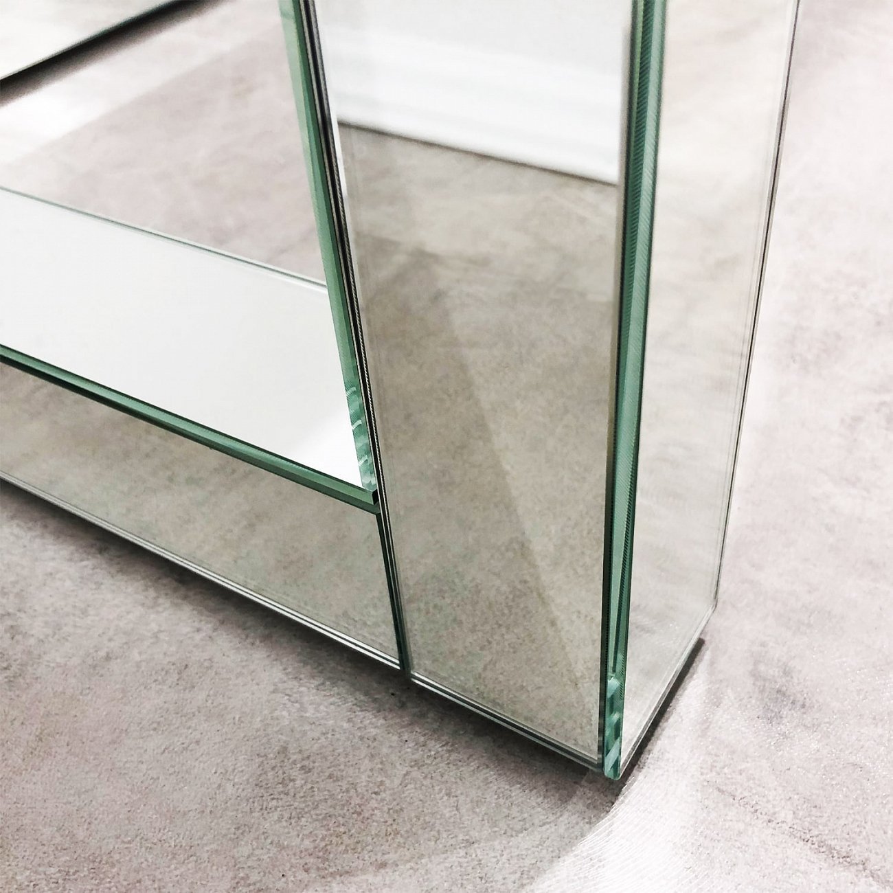 Консоль зеркальная с ящиками синяя 91х49 см "Сэмпл" GRAUM  304041 Зеркальный;синий  - Вид №1