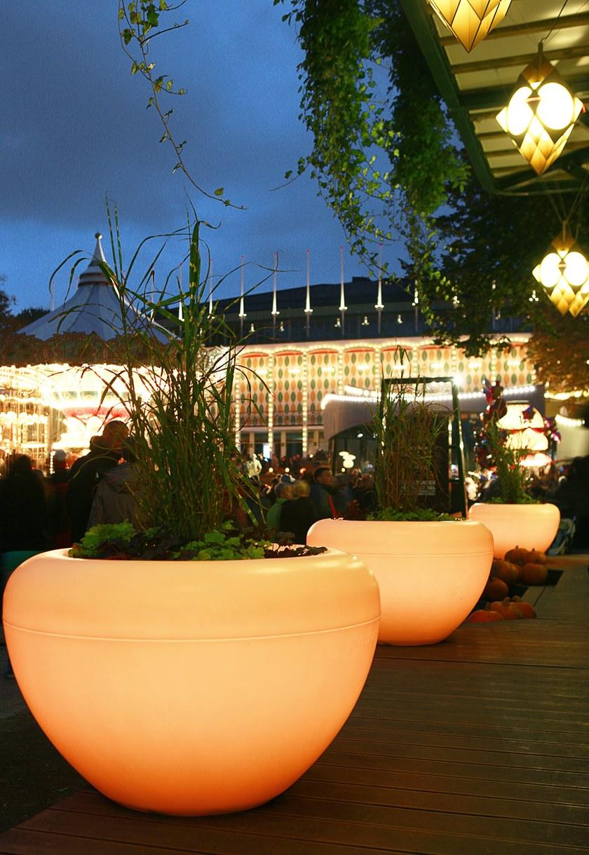 Nola Industrier Светящаяся кашпо для общественных мест из переработанного пластика  Ö14-60/ö14-61  - Вид №5