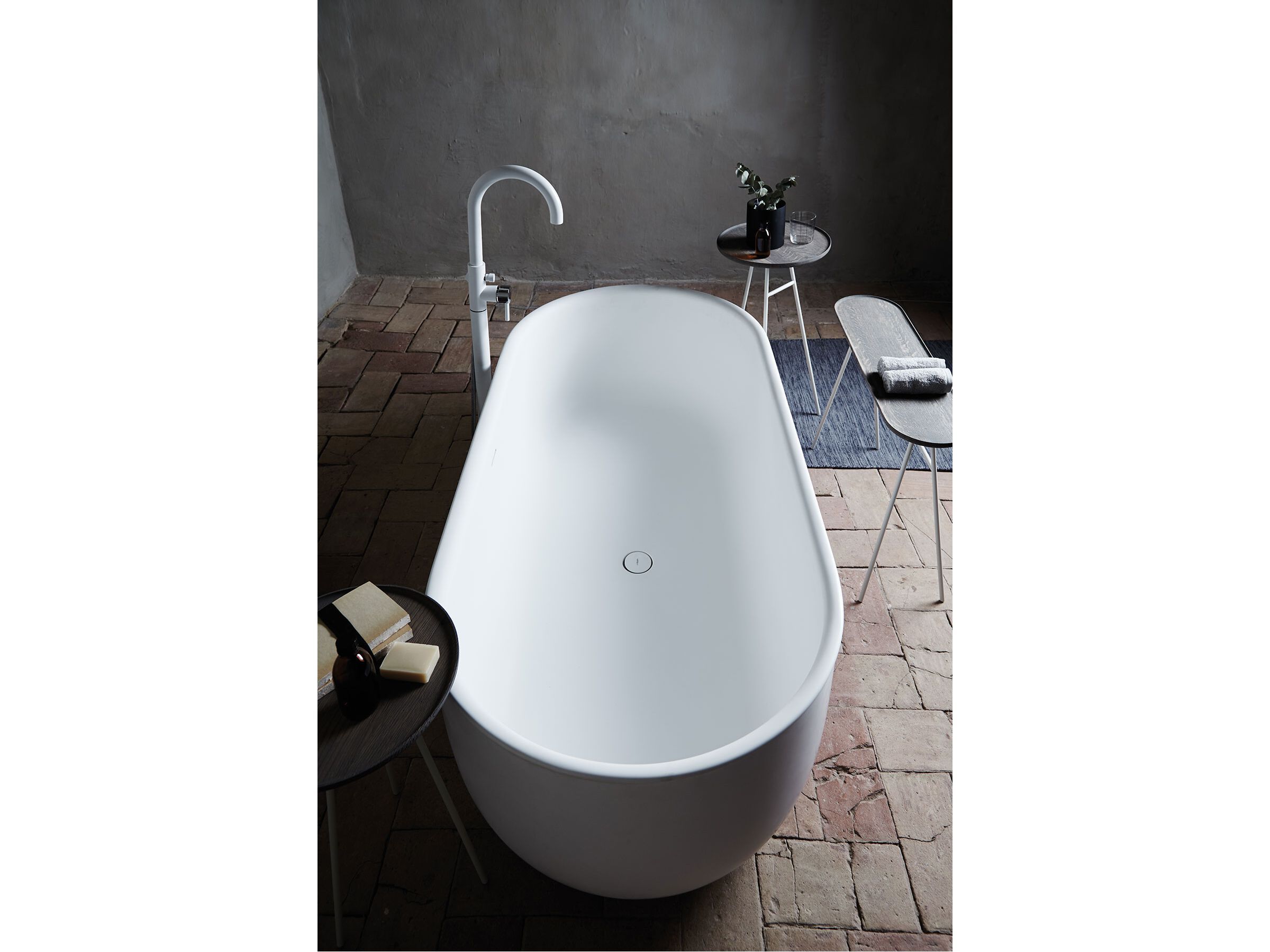Овальная ванна в центре комнаты Inbani Prime ARCH-00033017 - Вид №1