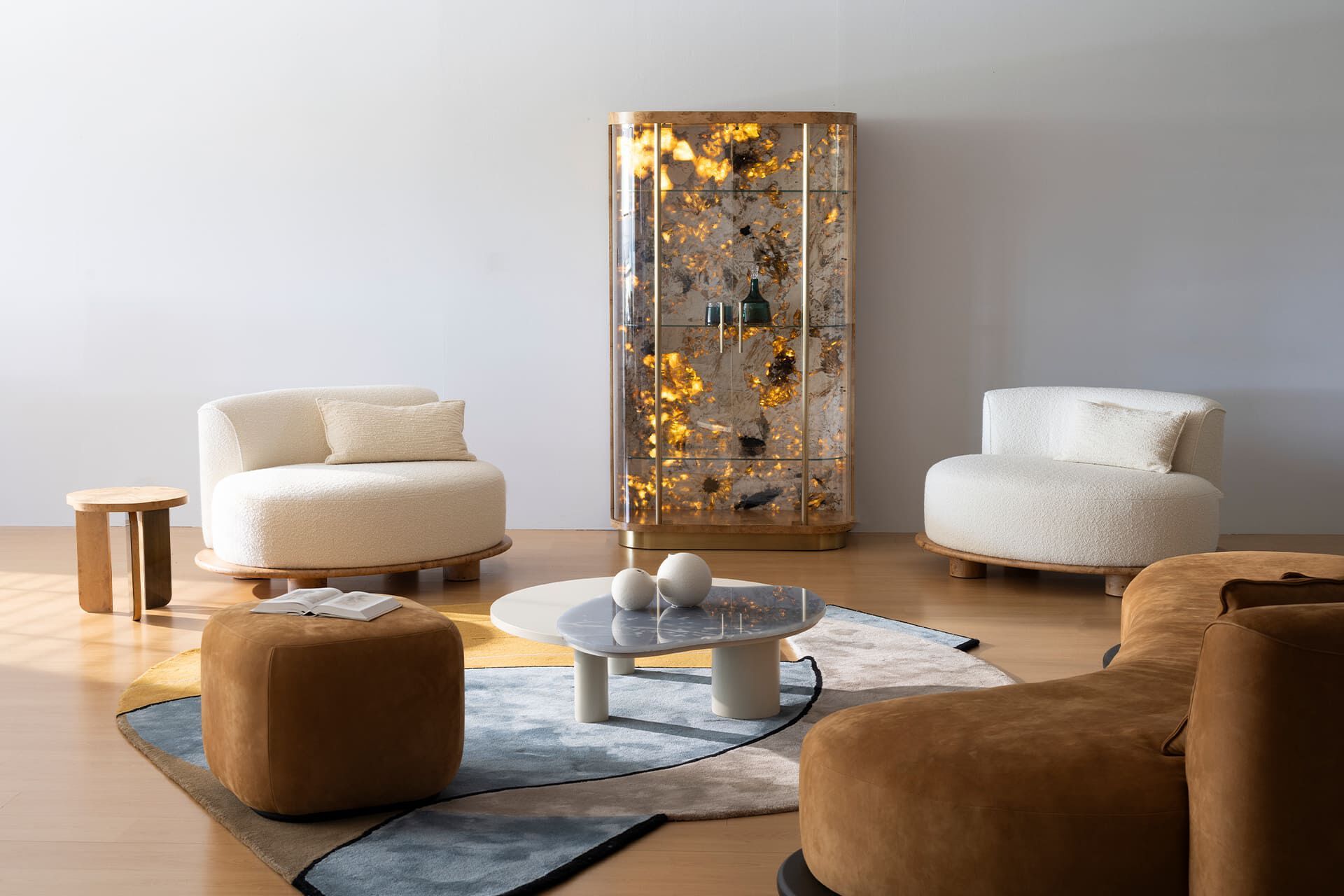 Витрина со встроенным освещением Greenapple PENEDO ARCH-00039957 - Вид №5