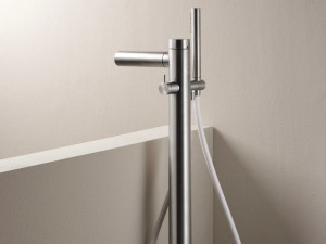 Смеситель для ванны из нержавеющей стали с ручным душем