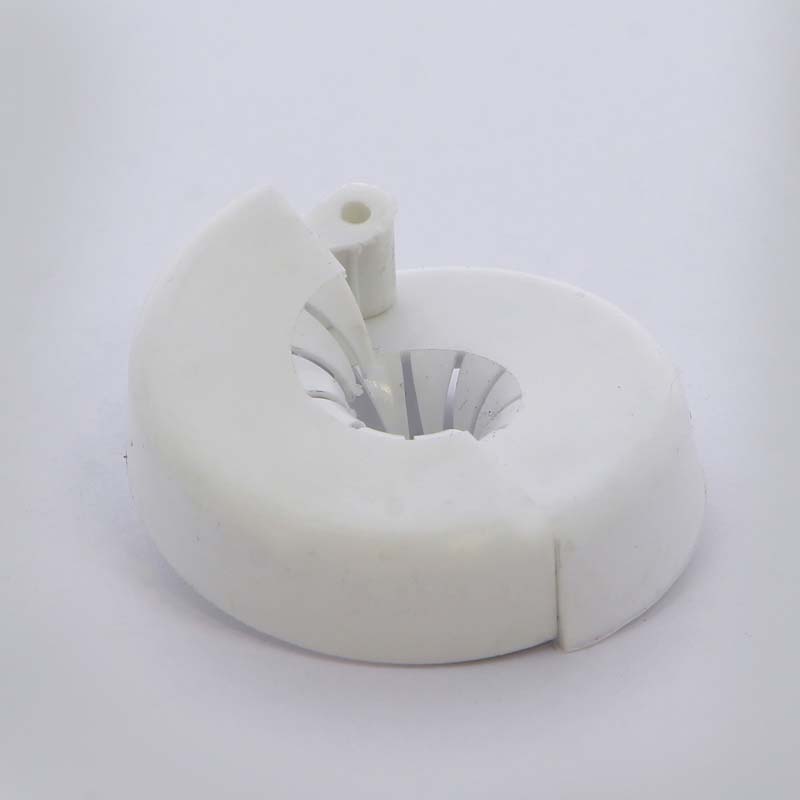 Розетка для трубы 10-18мм разъемная пластиковая белая TIEMME 3270001