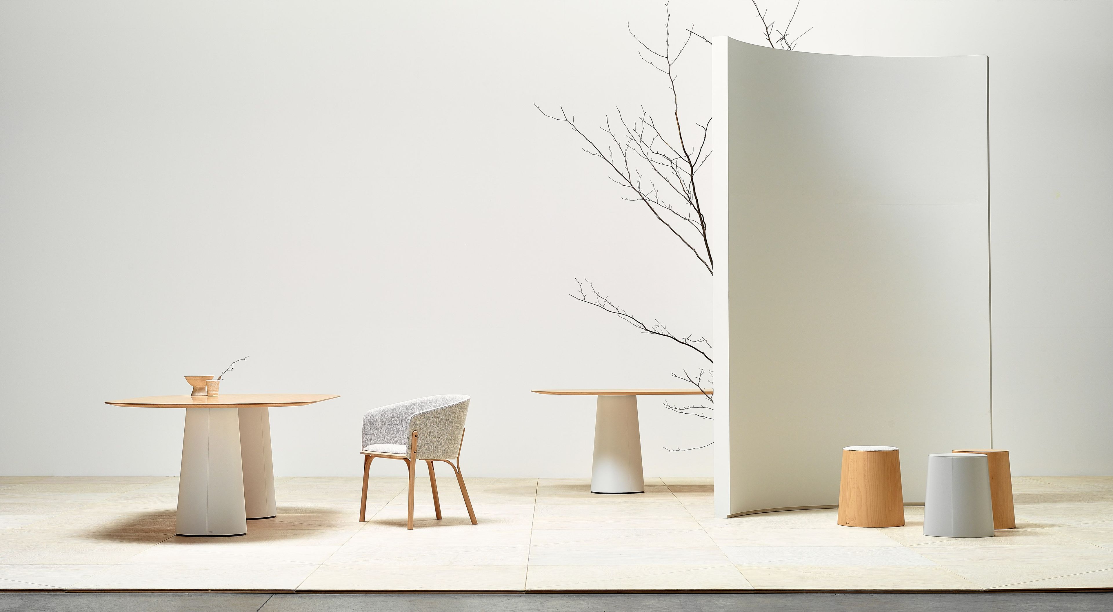 Деревянный штабелируемый мягкий стул TON P. O. V ARCH-00045499 - Вид №4