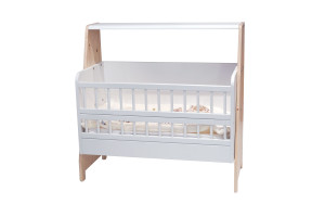 Лакированная деревянная кровать для сна