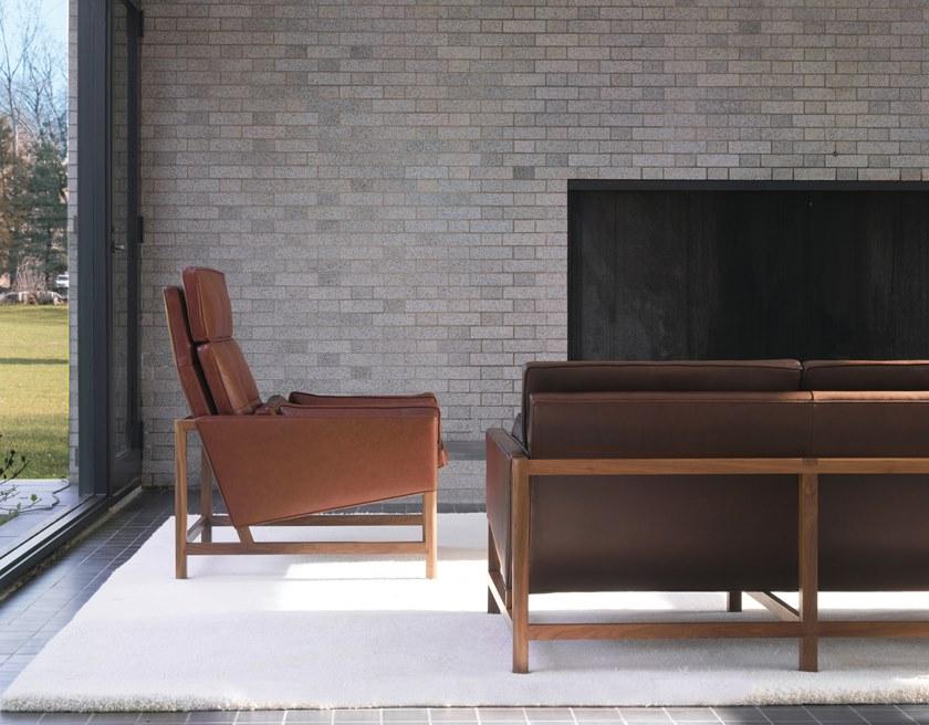 BassamFellows Кожаное кресло с высокой спинкой Wood frame lounge Cb-510 - Вид №6