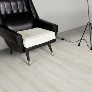 Ламинат Kaindl Дуб Дилайт К4419 RI