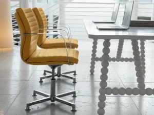 Quinti Sedute Офисное кресло в коже с 4-мя спицами и подлокотниками Aurora