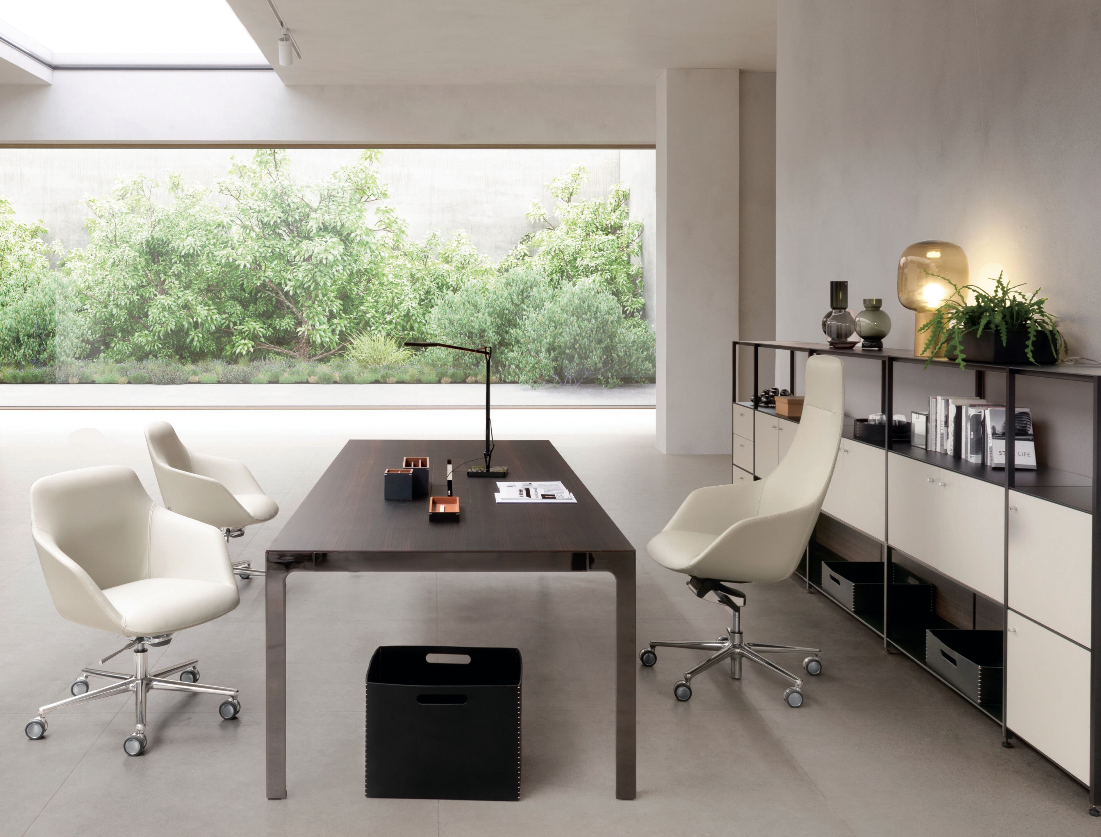 Кожаный офисный стул с высокой спинкой и 5 спицами ESTEL GROUP Hego ARCH-00046902 - Вид №4