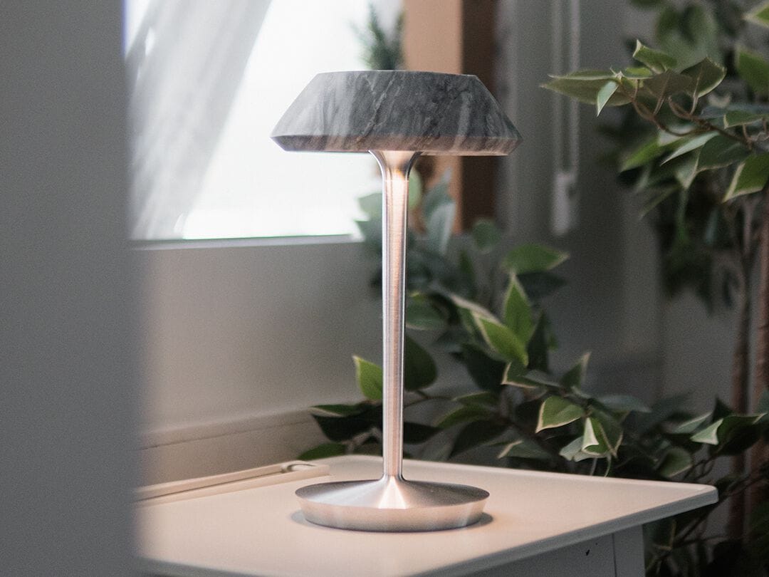 Мраморная перезаряжаемая настольная лампа Maami Home mini FIORE GREY ARCH-00137534