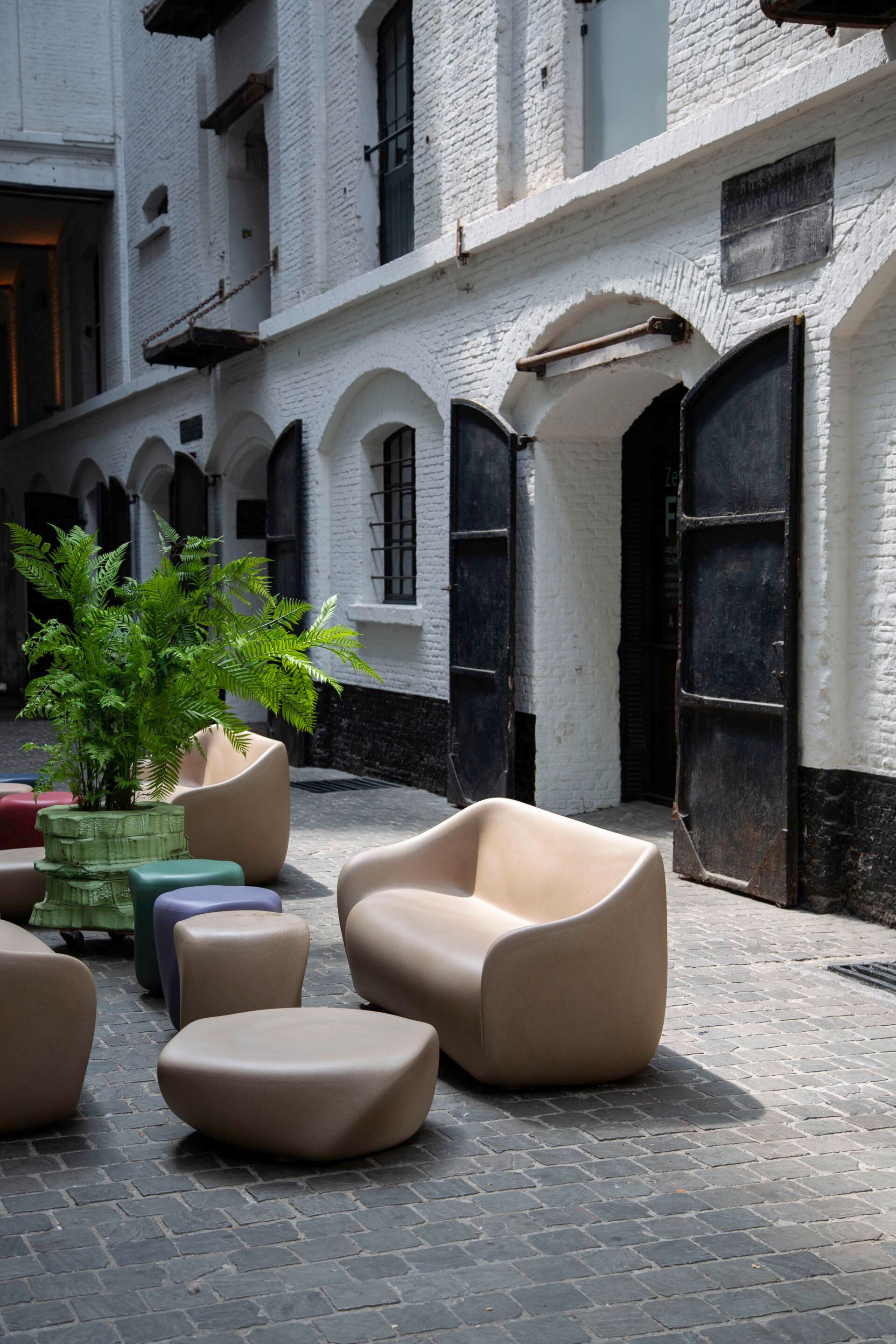 Журнальный столик из полиэтилена SLIDE Reborn ARCH-00133381 - Вид №12